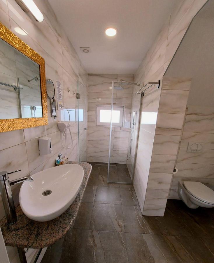 Senta Papuli Rooms 4U מראה חיצוני תמונה