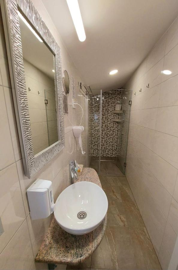 Senta Papuli Rooms 4U מראה חיצוני תמונה